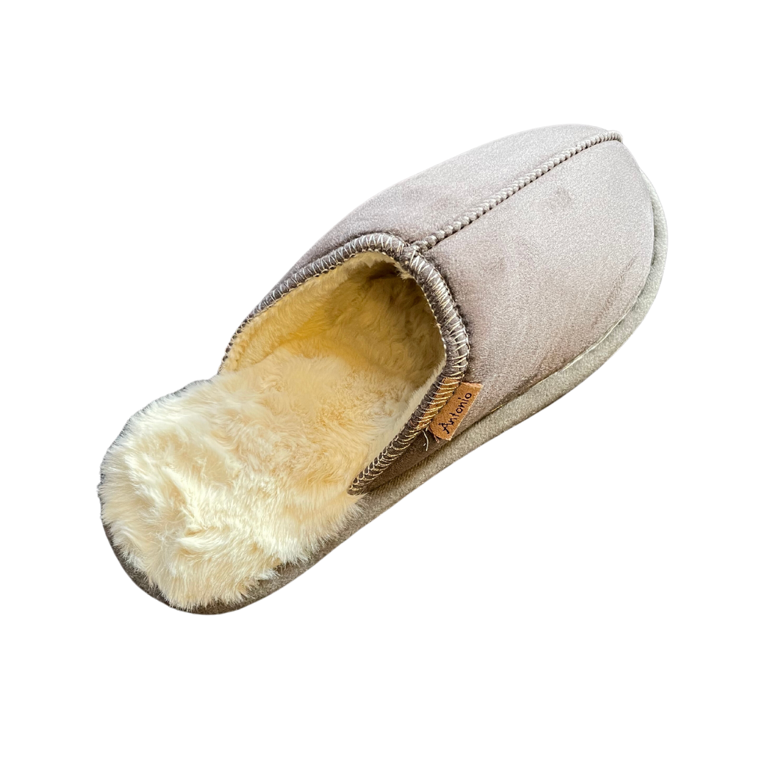 Hjemmesko til herre i brun/grå farve og med den ultimative komfort indeni.