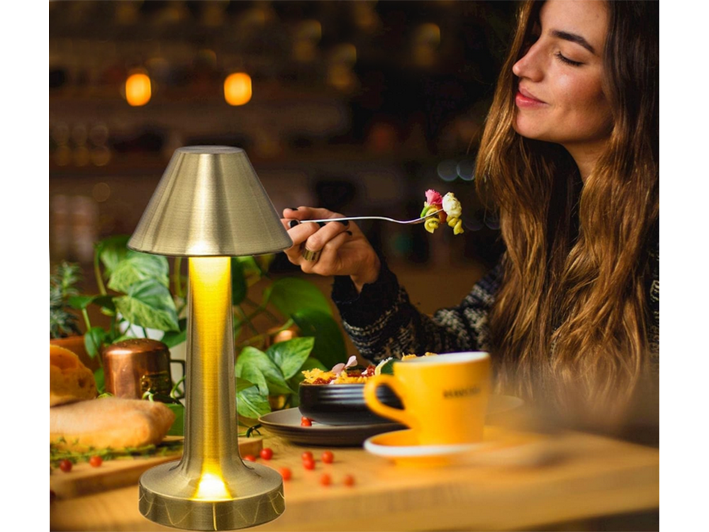 Smart Lampe med Touch Funktion – 3-Trins Lys & Genopladelig Batteri