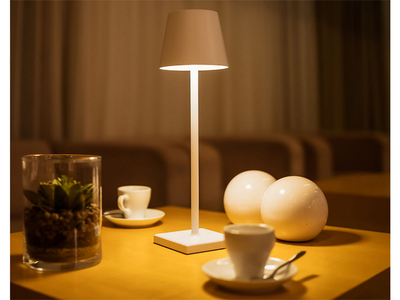 Natbordslampe med Touch 3-Trins Lysindstilling: Varm, Neutral, Kold - USB-Genopladelig!